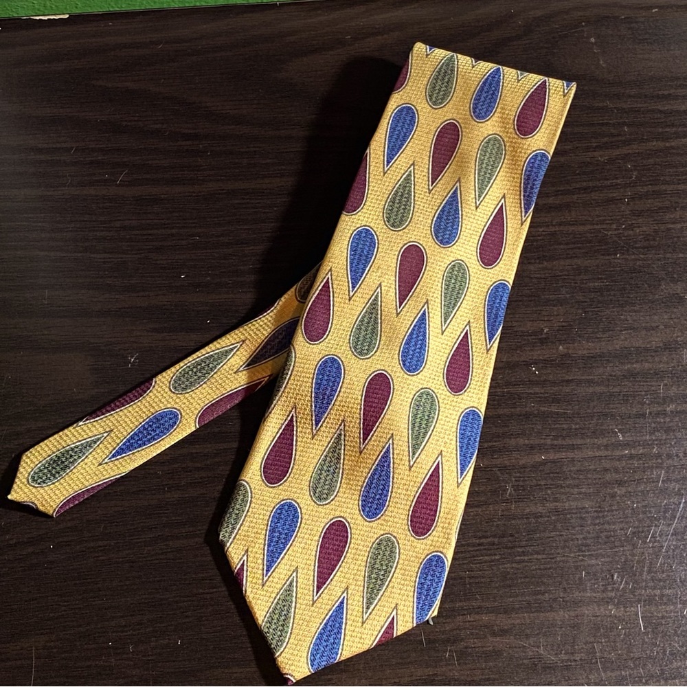 Vintage Yellow Old English Mens’ Tie